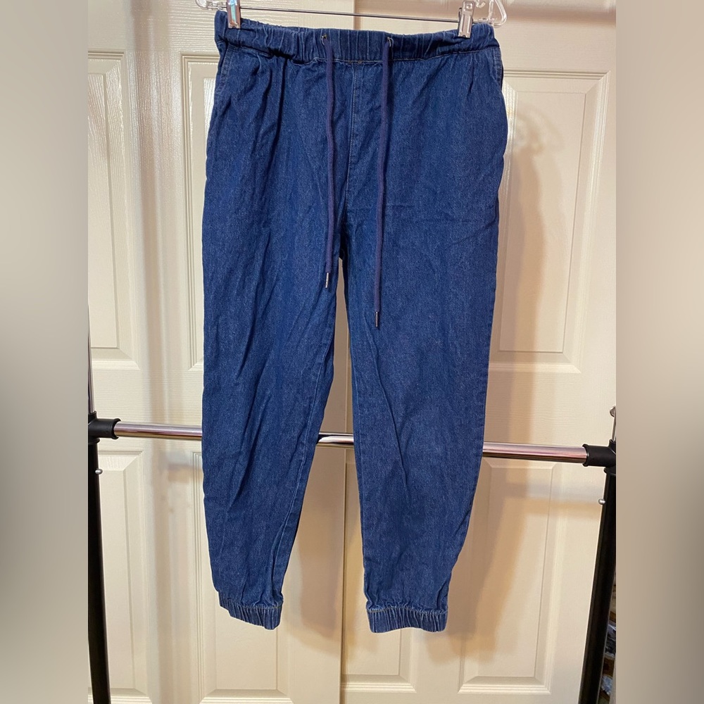 Jogger style jeans